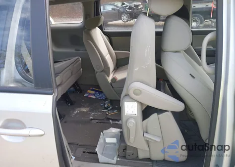 2015 Kia Sedona L из США, поврежденный, VIN KNDMA5C16F6020761